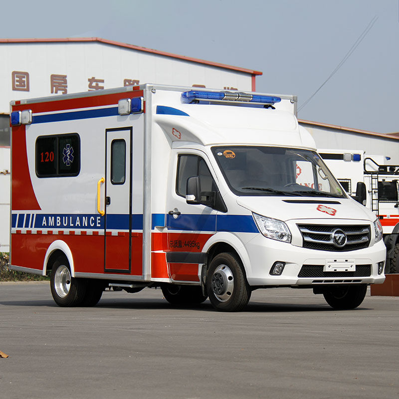 Ambulance à cabine carrée